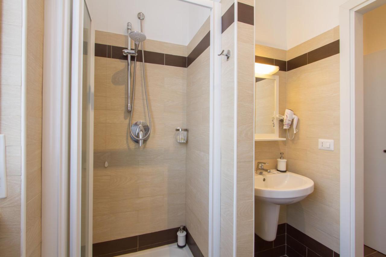 Panoramic Plaza Apartment -Loreto 1 Milan Bagian luar foto